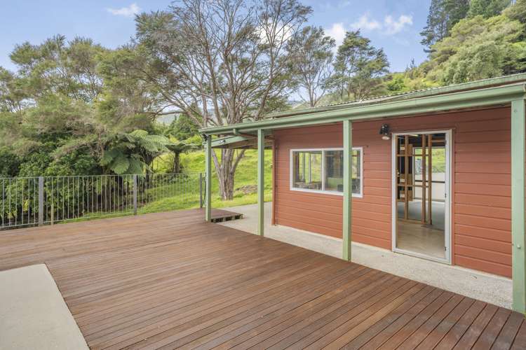336 Moores Valley Road Wainuiomata_23