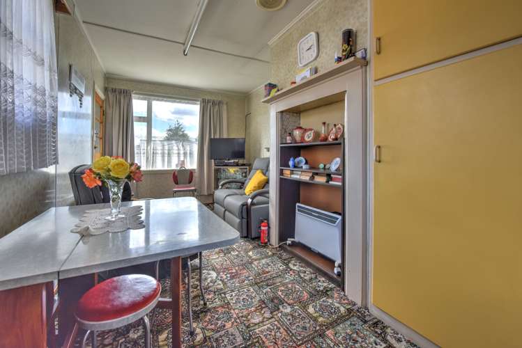 2 Churchill Avenue Gore_14