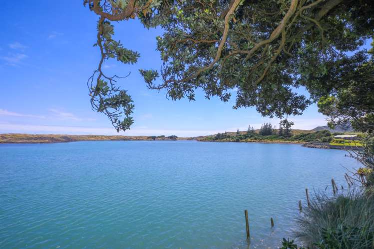 14 Rauparaha Street Marokopa_17