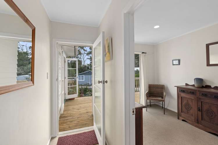 46 Melba Street Beach Haven_19