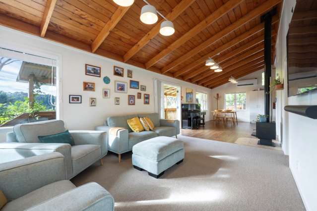 198 Scenic Drive Titirangi_2