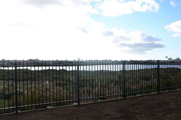 9 Iwinuku Crescent Wattle Downs_5