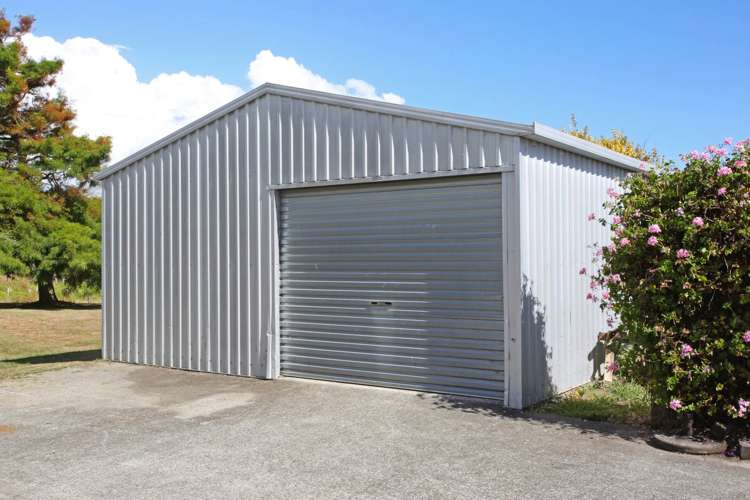 86 Hull Road Waiuku_19
