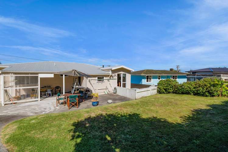 29 Simons Street Moturoa_11
