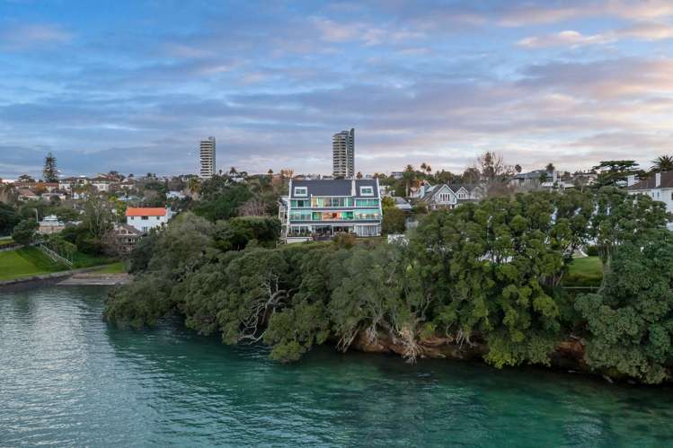 2/3 Masefield Avenue Herne Bay_3