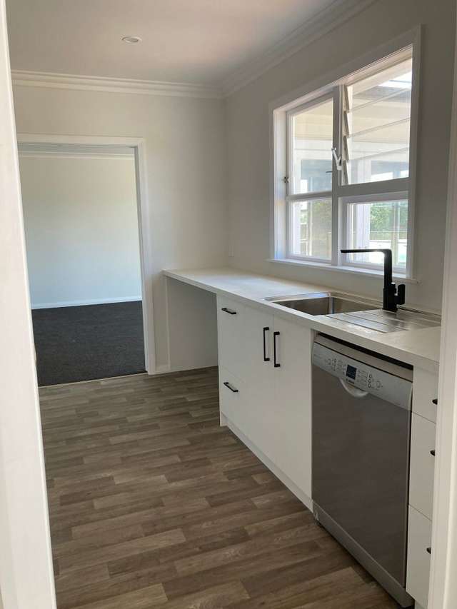 76 Hastings Halcombe_1