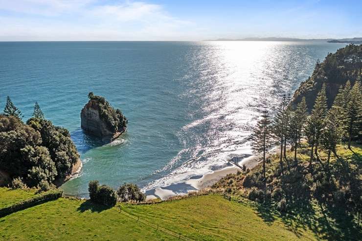 52 Beach Road, in Urenui, Taranaki has been the in the same family's hands for more than 30 years. Photo / Supplied