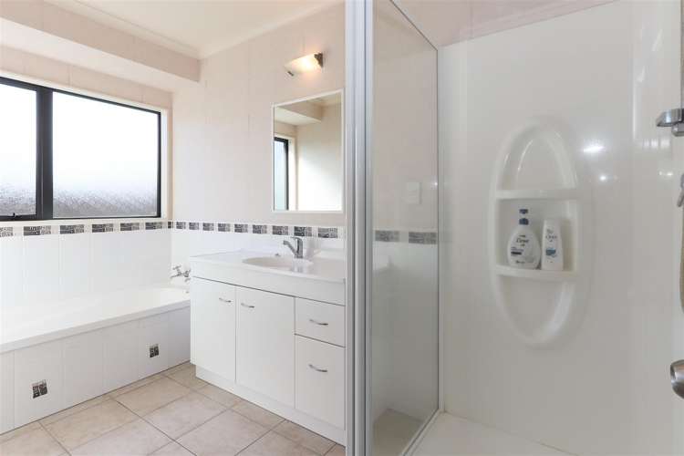 20 Frame Place Owhata_19