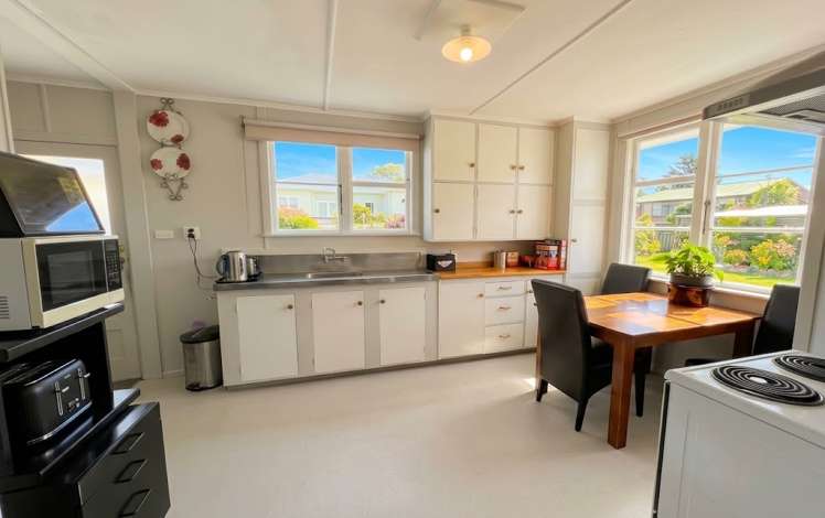 4 Collins Street Waipawa_1
