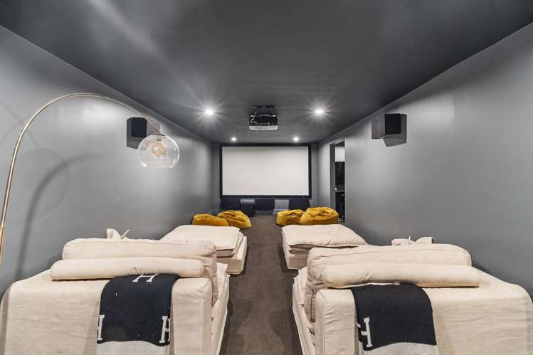 18 Pine Street Mount Eden_9