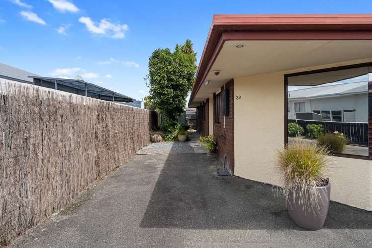 32 Willow Avenue Stoke_16