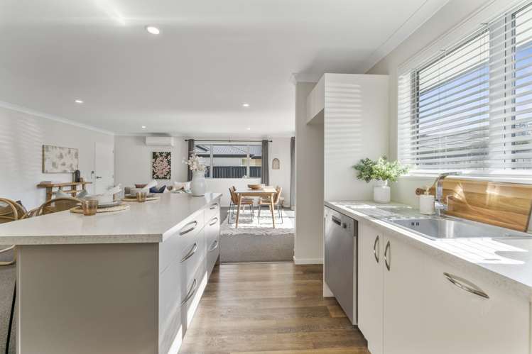 47 Kendall View Stoke_5