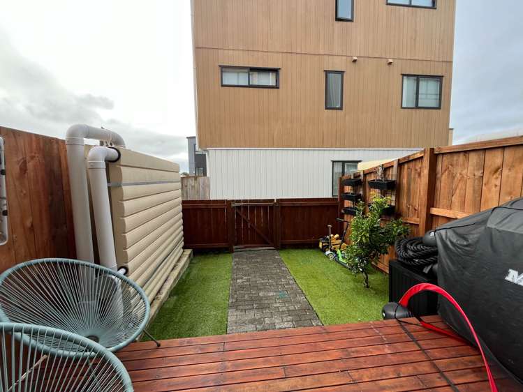 6/8 Arney Road Ranui_14