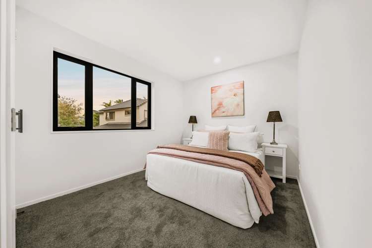 5E Crystal Avenue Glendene_5