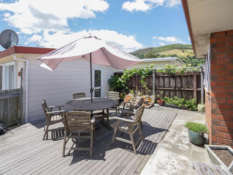 2/44 Cambria Street The Wood_1