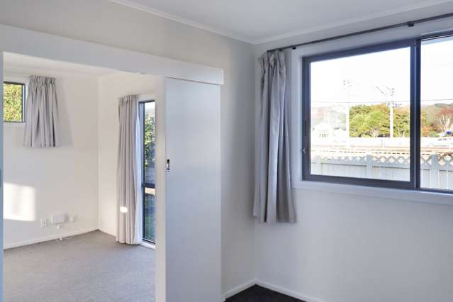 2/11 Stafford Street 11322_4