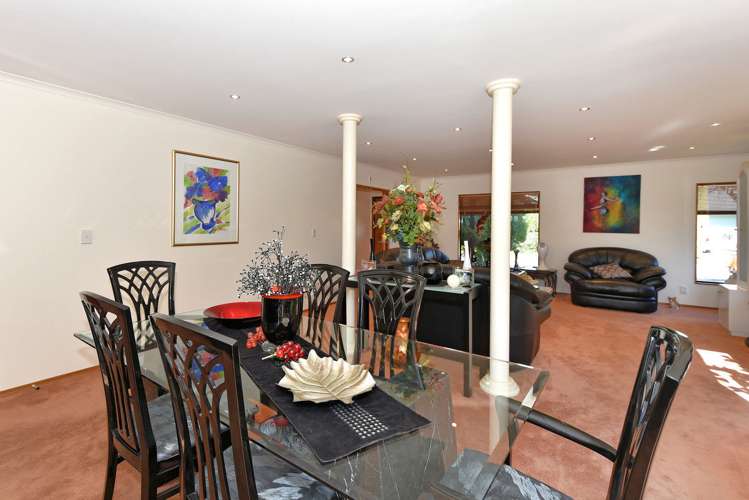 6 Di Pierri Way The Wood_11