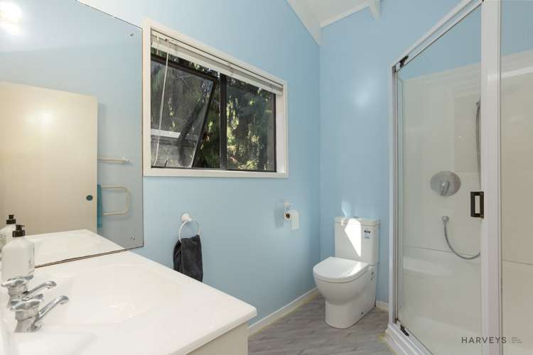 208 Woodlands Park Road Titirangi_9