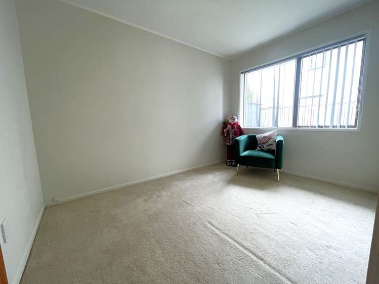 2/6 Papatahi Place Henderson_8