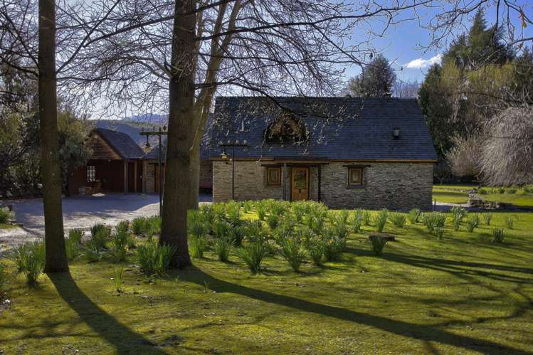 11 Arrowtown-Lake Hayes Road Lake Hayes_33