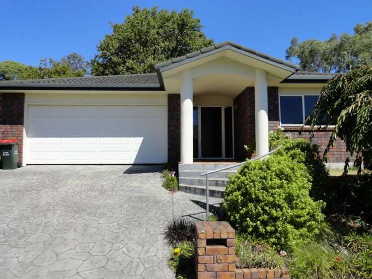 16 Orpington Place Stoke_23