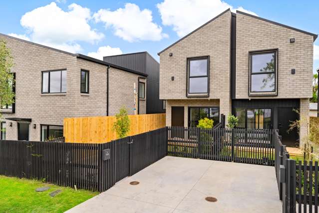 133 Riverpark Crescent Henderson_1