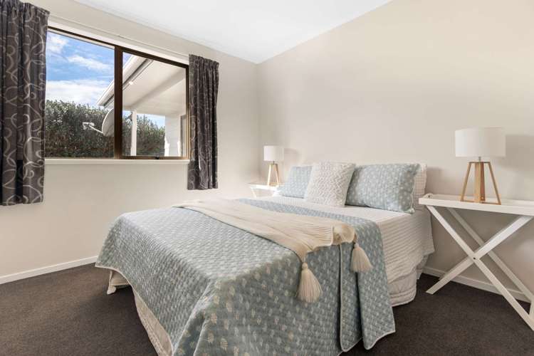 53 Gilbass Avenue Hamilton Lake_8