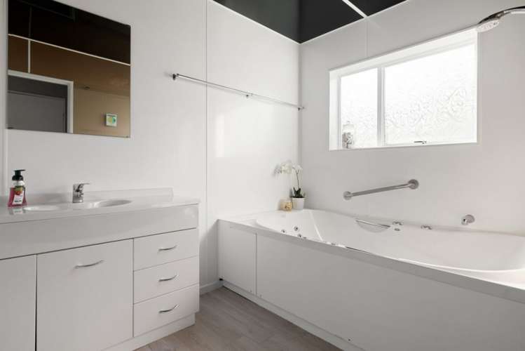 271 Nayland Road Stoke_16