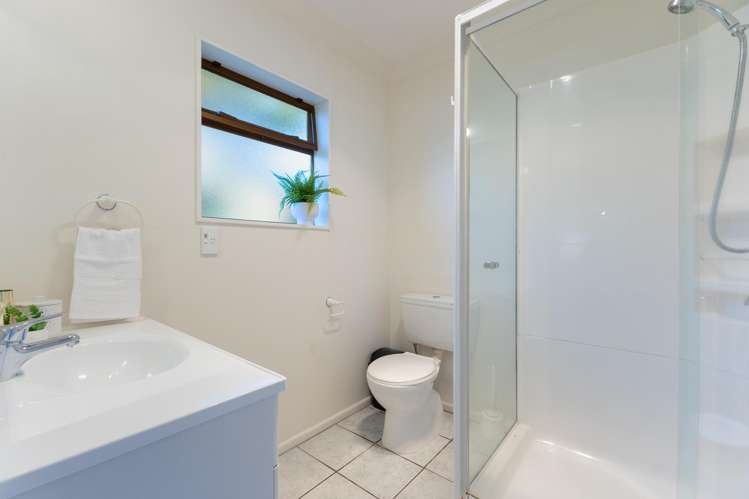 1 Inverell Place Waikanae_15