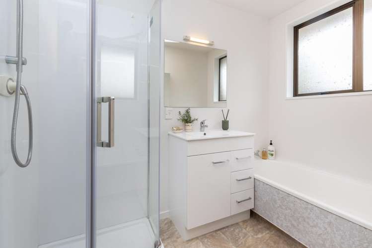 2/10 Broadfell Avenue Avonhead_14