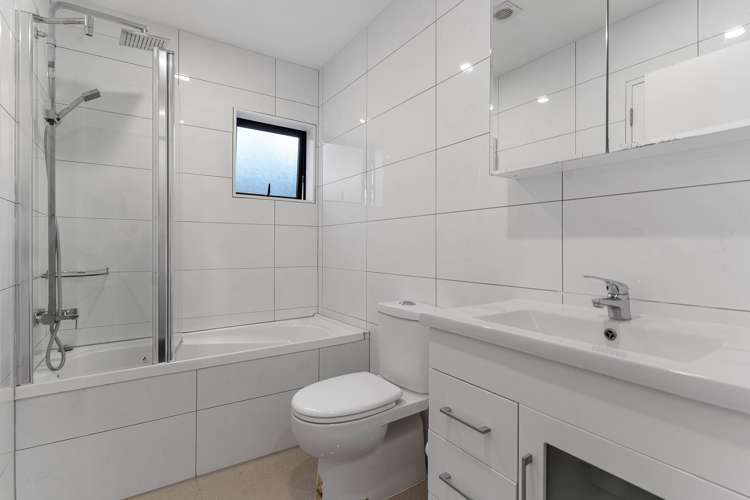 16 Revel Avenue Mount Roskill_12