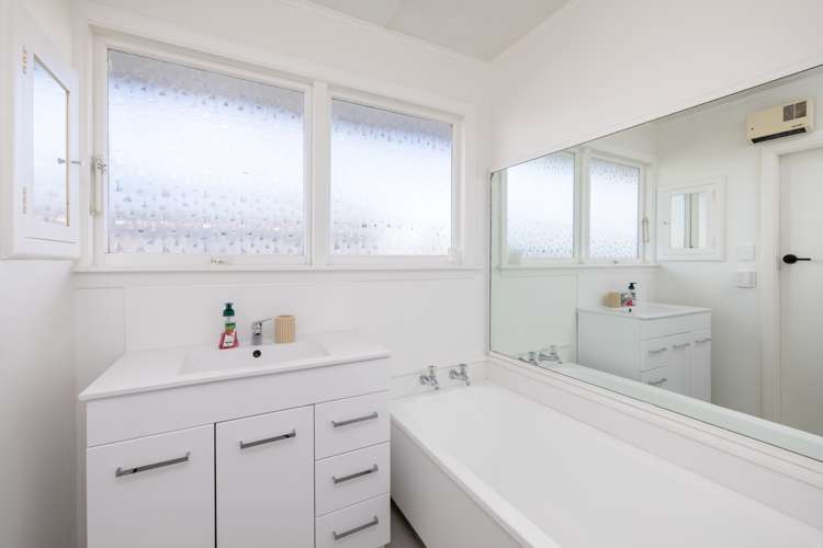 10 Fairford Street Bishopdale_10