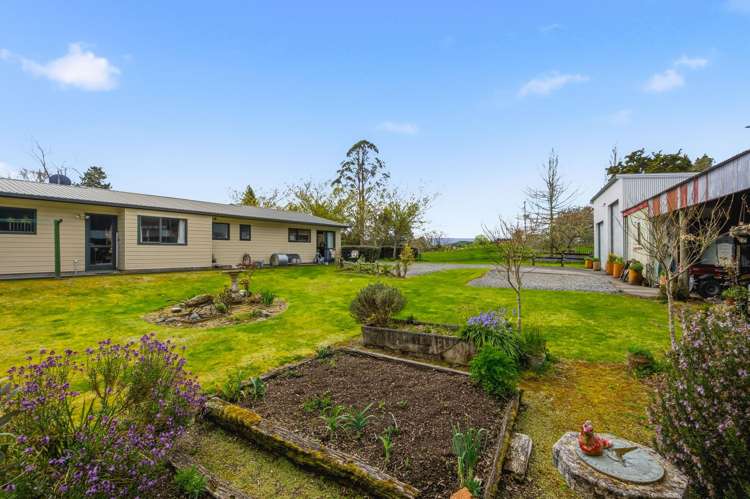 5 Peter Mcintyre Street, Kakahi Owhango_12