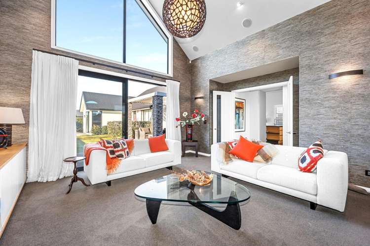49 Vernon Drive Lincoln_2