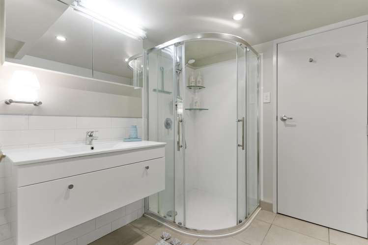 12 Fairleigh Avenue Mount Albert_24