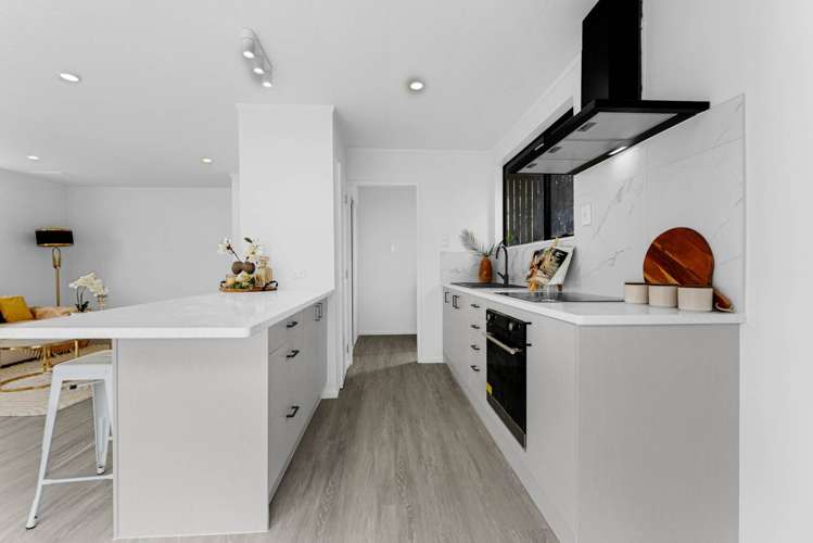 1/53 Redcrest Avenue Red Hill_13