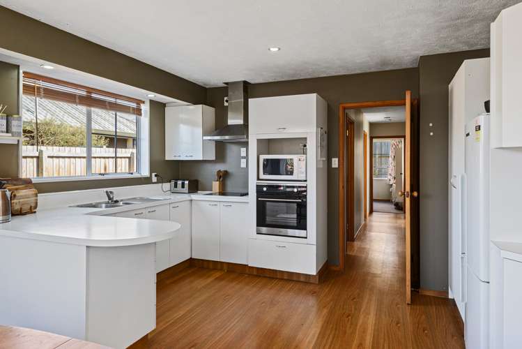 9 Heriott Close Burwood_8