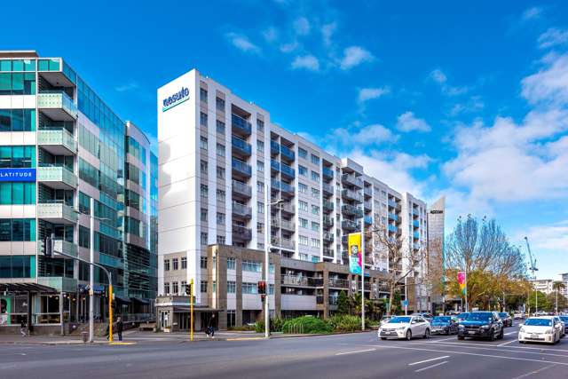 One of Auckland’s largest hotels for sale