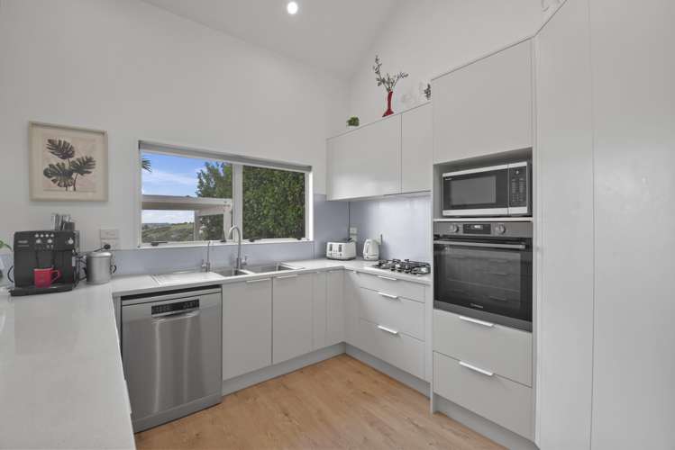 49 Kestrel Heights Arkles Bay_4