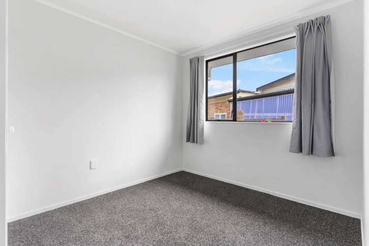 2/27 Scott Road Papakura_9