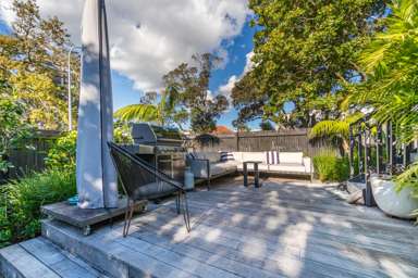 112 Saint Stephens Avenue_4