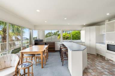 121 Pacific View Drive_3