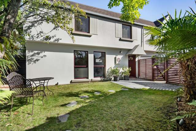 City-Side Convenience and Privacy with Garaging