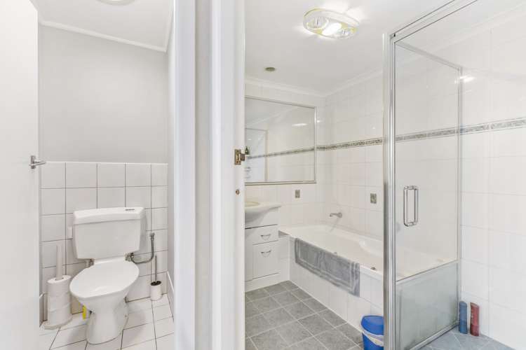 7 Callis Avenue Opaheke_13