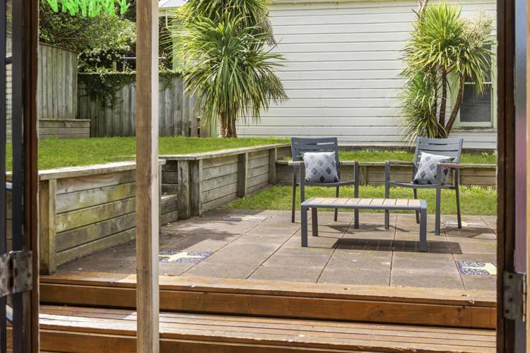 445 Adelaide Road Berhampore_11