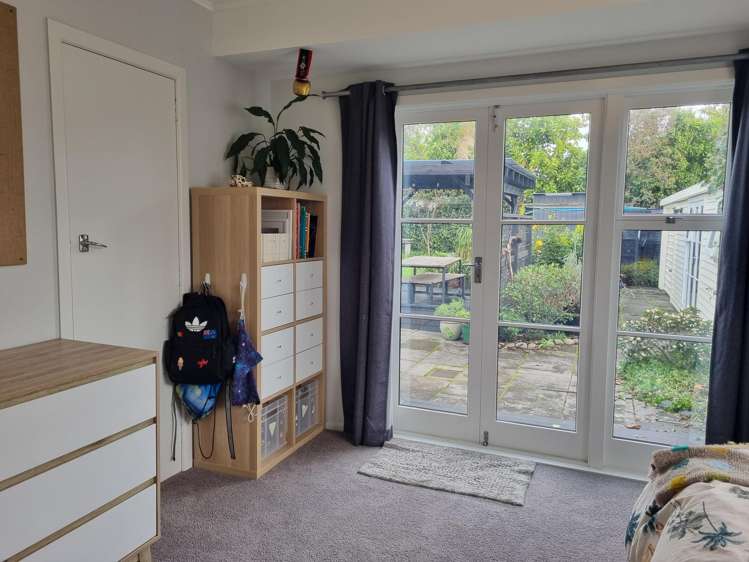 10 Bristol Avenue Brookfield_14