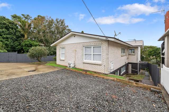 2 Bedroom Unit with Spacious Living Area & Off-Street Parking