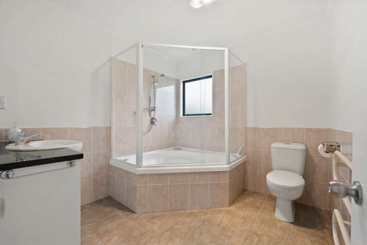 21 William Gamble Drive Greenhithe_8