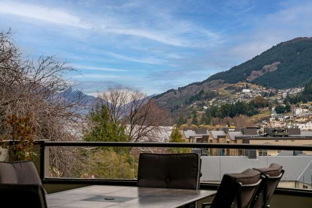 1/201 Beetham Street Queenstown_3