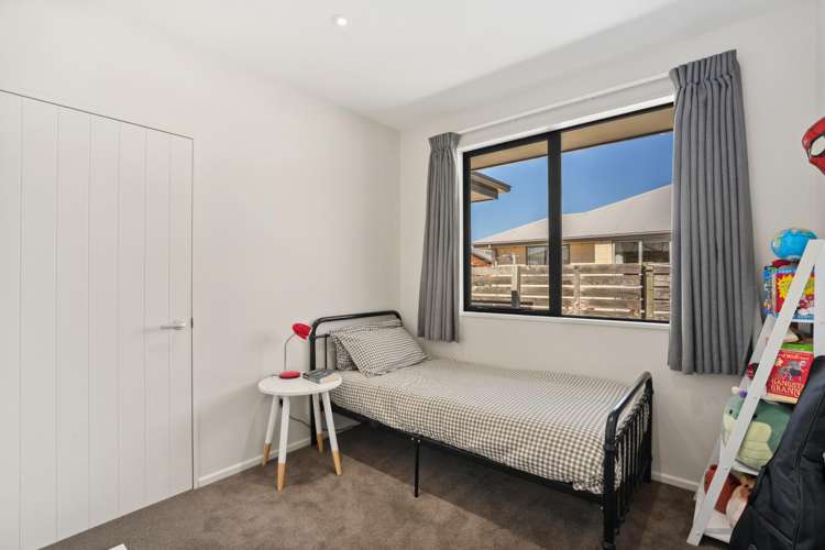 12 Warbler Lane Albert Town_18